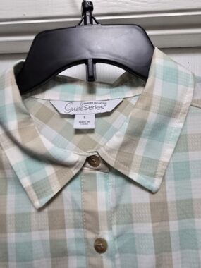 Guide Series Men’s Plaid Button-Down Shirt in Mint and Beige